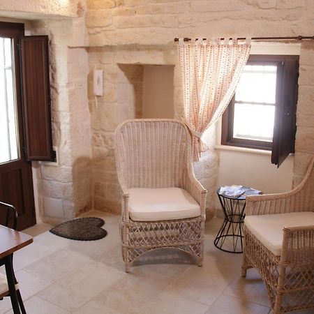 הוילה אלברובלו Il Trullo Di Giada E Mattia מראה חיצוני תמונה